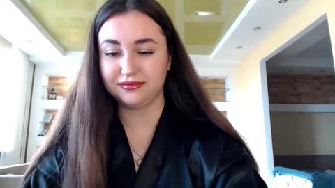 Elizabeth  online show from 03/05/25, 09:38