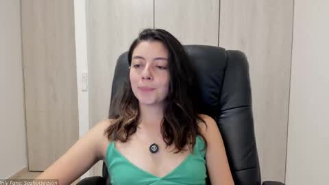 Aria Independent model online show from 06/04/26, 01:22