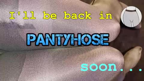 Snapshot of seamlessly chatting on 10/27/25, 09:02 seamlessly online show from 10/27/25, 09:02