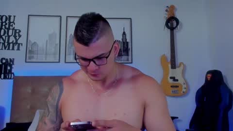 Sean Carrera online show from 09/18/25, 02:57