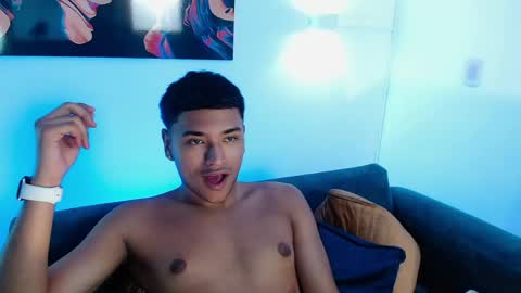 Snapshot of seanstonee chatting on 04/15/26, 07:58 Sean online show from 04/15/26, 07:58