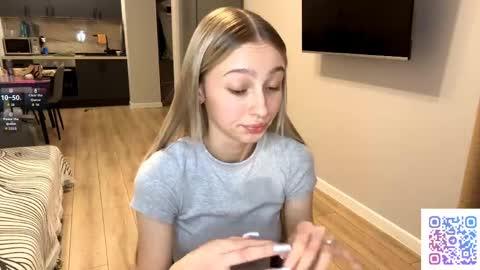 Kate online show from 04/16/26, 05:14