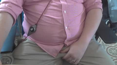 Snapshot of seathrough chatting on 10/17/25, 01:57 Falco J online show from 10/17/25, 01:57