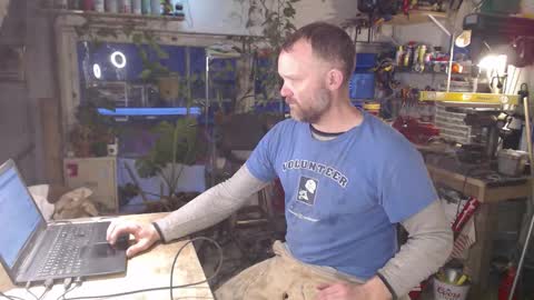 Seattlemanwhore online show from 11/17/25, 03:29