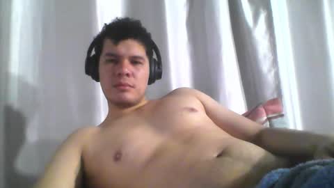 Snapshot of seb5758 chatting on 11/11/25, 04:12 Seb online show from 11/11/25, 04:12