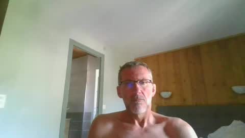 seb846894 online show from 06/15/26, 03:25
