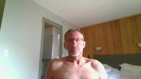 seb846894 online show from 06/16/26, 06:49