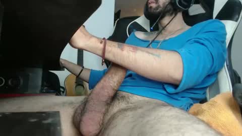 Snapshot of sebas21cm1 chatting on 01/13/25, 12:45 sebas21cm1 online show from 01/13/25, 12:45