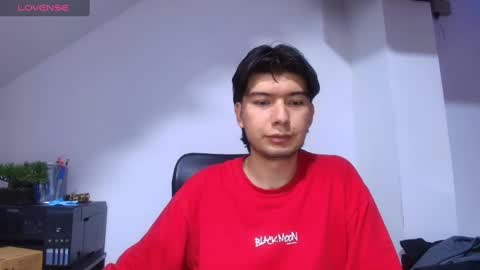 SEBASTIAN online show from 12/31/24, 06:46