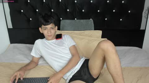Sebastian Alvarez online show from 05/09/26, 01:55