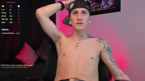 Snapshot of sebas_maverick chatting on 10/26/25, 12:49 Sebastian online show from 10/26/25, 12:49