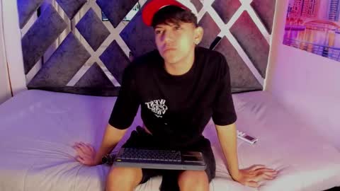 sebas_pretty7 online show from 12/02/25, 12:32