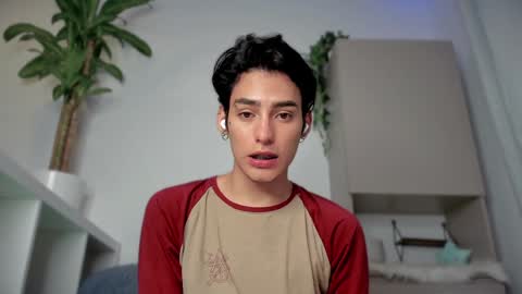 sebastian online show from 01/05/25, 02:49