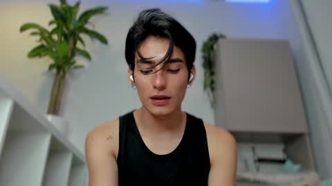 sebastian online show from 01/07/25, 01:38