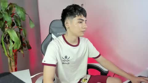 sebastian online show from 03/26/26, 03:39