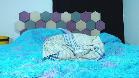 Sebastian online show from 12/04/24, 07:06