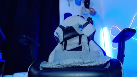 Sebastian online show from 11/30/25, 10:47