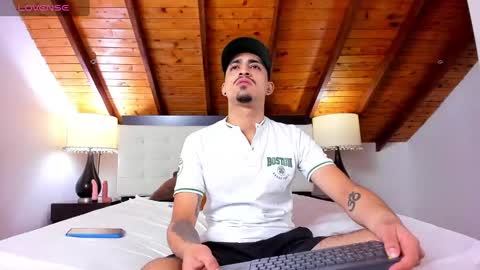 Sebastian Berne online show from 02/14/25, 07:44