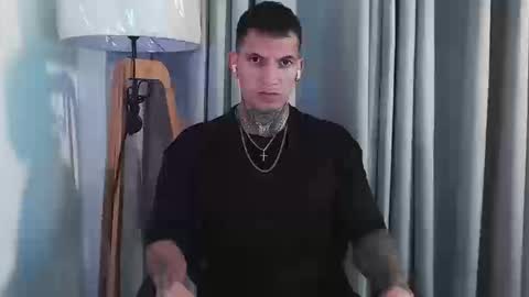 Sebastian online show from 09/08/25, 10:42