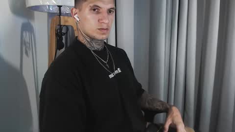 Sebastian online show from 09/10/25, 11:16