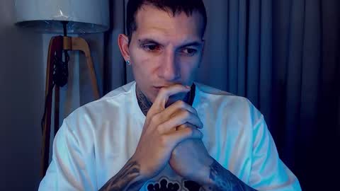 Sebastian online show from 10/25/25, 01:18