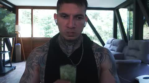 Sebastian online show from 03/25/26, 06:58