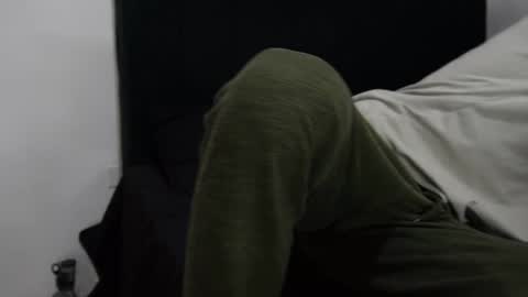 Snapshot of sebastiano_97 chatting on 02/12/25, 02:24 Sebastiano online show from 02/12/25, 02:24