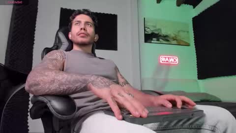 Lucian Sinclair online show from 11/20/25, 03:50