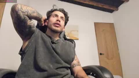 Lucian Sinclair online show from 06/26/26, 02:27