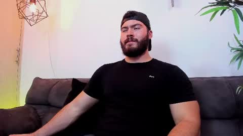 Snapshot of sebastianvilla__ chatting on 07/11/26, 10:44 Instagram jeanpaulfit online show from 07/11/26, 10:44