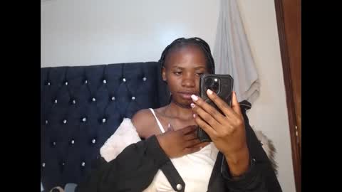 sebatrishaa online show from 11/02/25, 11:45