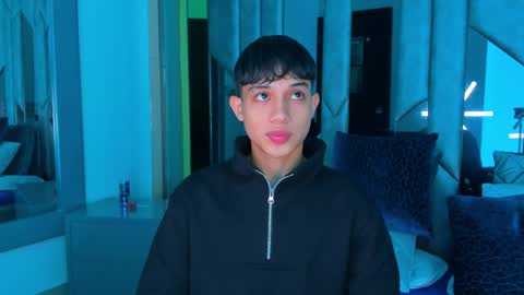 Sebastian online show from 09/18/25, 04:25