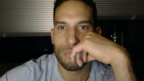Sebastian Royce online show from 06/12/26, 05:50