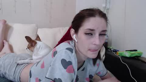 Anna online show from 05/17/26, 09:06