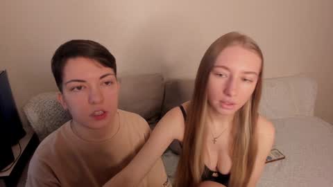 Amanda and  pair in a real life we love each other but can play with you online show from 12/17/24, 09:17