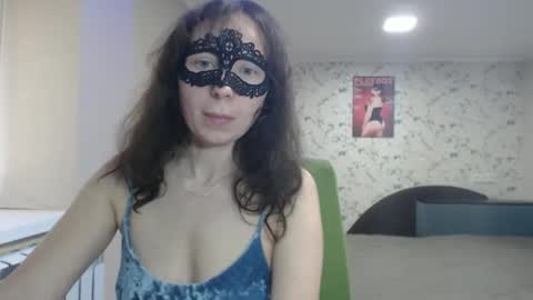 Elly online show from 09/18/25, 12:07