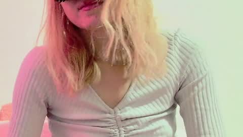 Anni online show from 12/08/24, 10:41