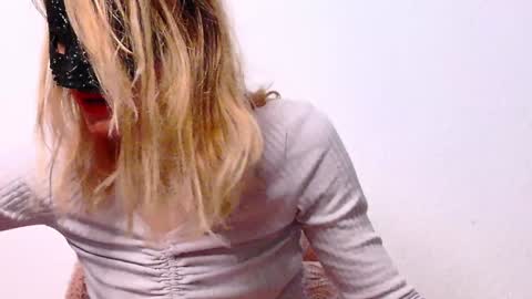 Anni online show from 12/13/24, 04:00