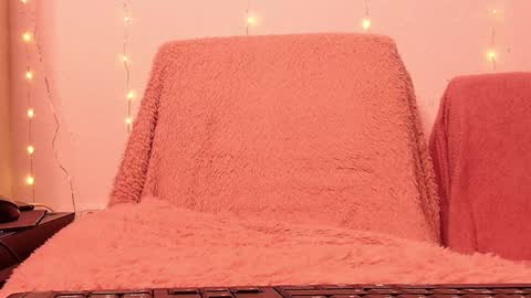 Anni online show from 12/22/24, 09:11