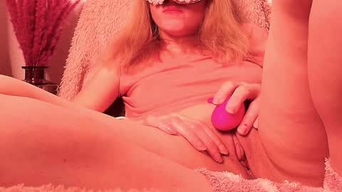 Anni online show from 12/30/24, 10:55