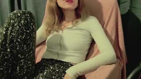 Anni online show from 10/14/25, 11:38