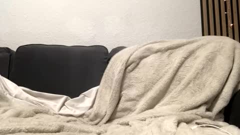 Anni online show from 11/07/25, 07:25