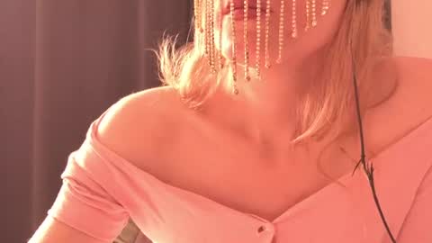 Snapshot of secretanni chatting on 07/02/26, 01:17 Anni online show from 07/02/26, 01:17