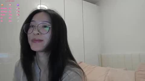 Snapshot of secretgirlfriendxo chatting on 10/24/25, 12:41 Angela online show from 10/24/25, 12:41