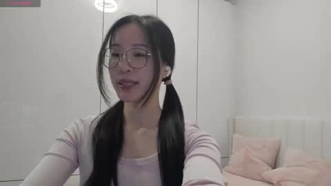 Snapshot of secretgirlfriendxo chatting on 11/30/25, 01:31 Angela online show from 11/30/25, 01:31