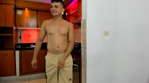 Snapshot of secrethause71605 chatting on 01/07/25, 09:25 NIKOL online show from 01/07/25, 09:25