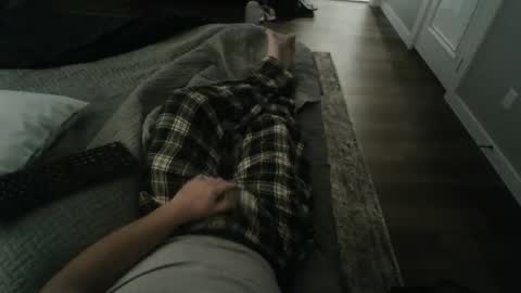 Snapshot of secretlyseductive9399 chatting on 12/04/24, 04:21 secretlyseductive9399 online show from 12/04/24, 04:21