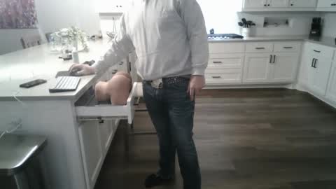 Snapshot of secretlyseductive9399 chatting on 01/11/25, 05:10 secretlyseductive9399 online show from 01/11/25, 05:10