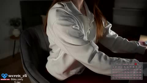 Eliz online show from 12/04/25, 03:21