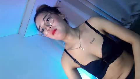 seducing_angela online show from 09/28/25, 11:43